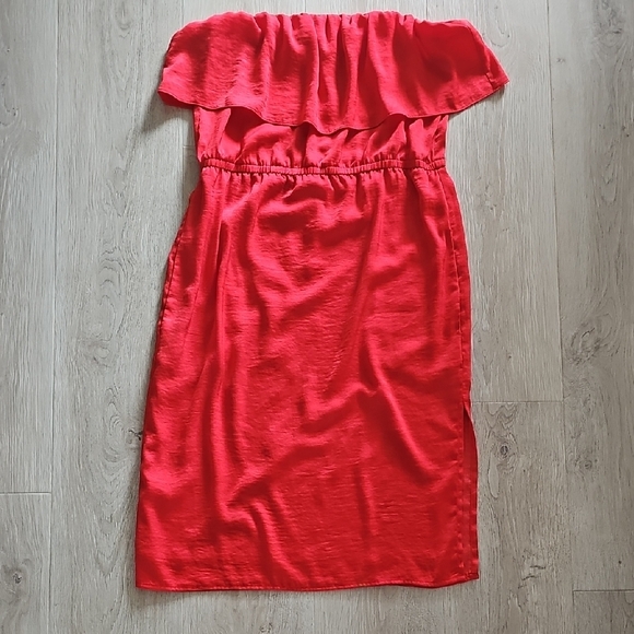 BCBGMaxAzria Strapless Red Dress - Picture 4 of 8